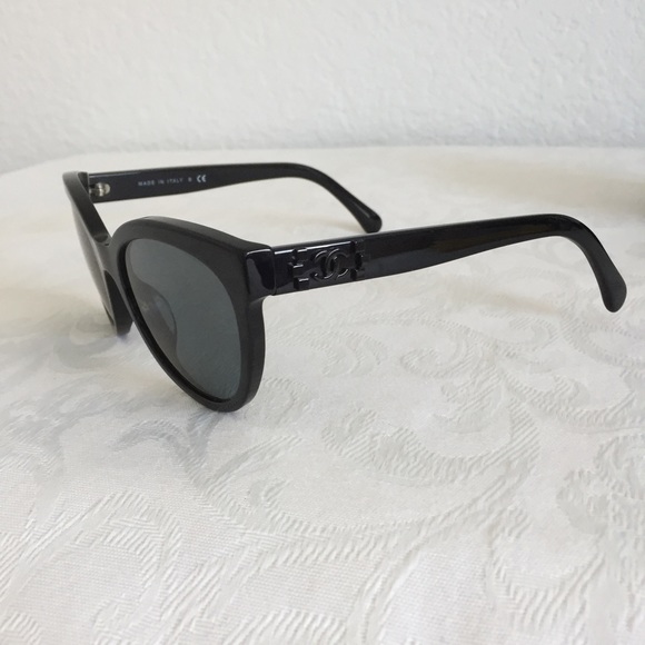 CHANEL Black Logo Cat Eye Sunglasses - Picture 6 of 10